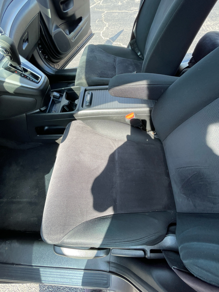 2013 Honda CR-V LX photo 9