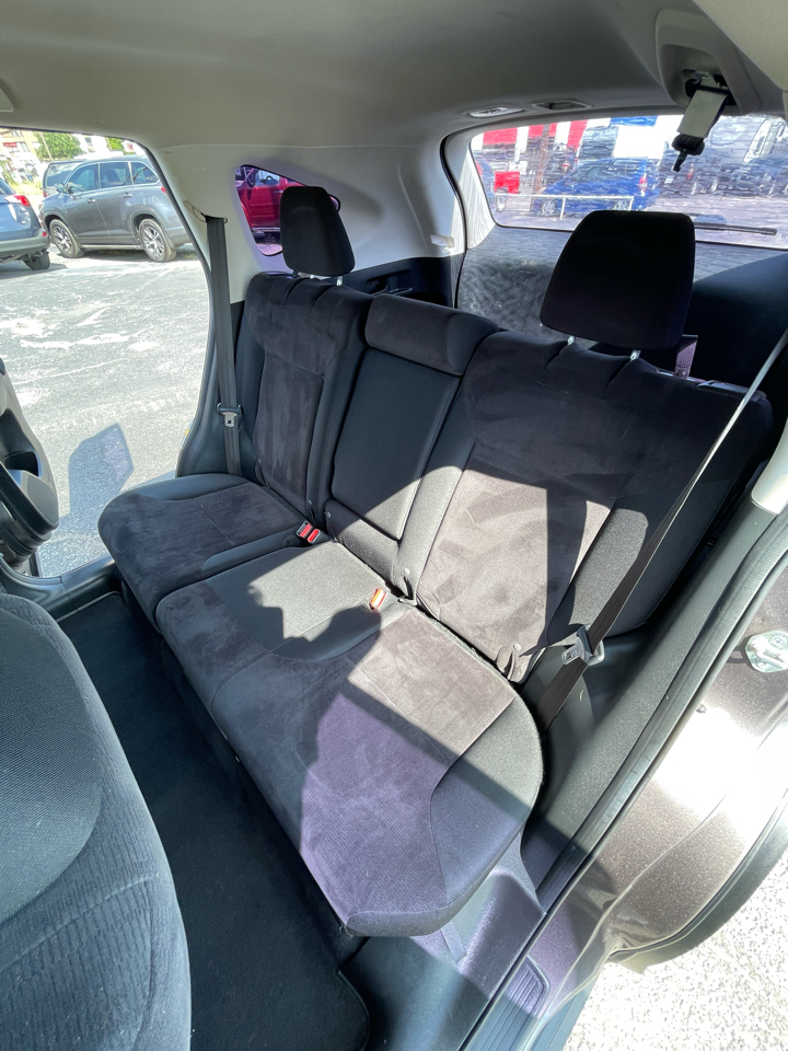2013 Honda CR-V LX photo 13