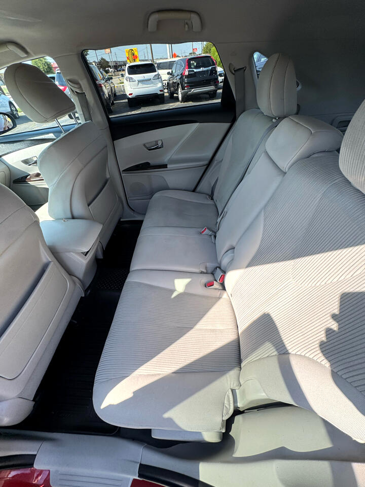 Toyota Venza FWD V6 2011 Toyota Venza FWD V6 2011