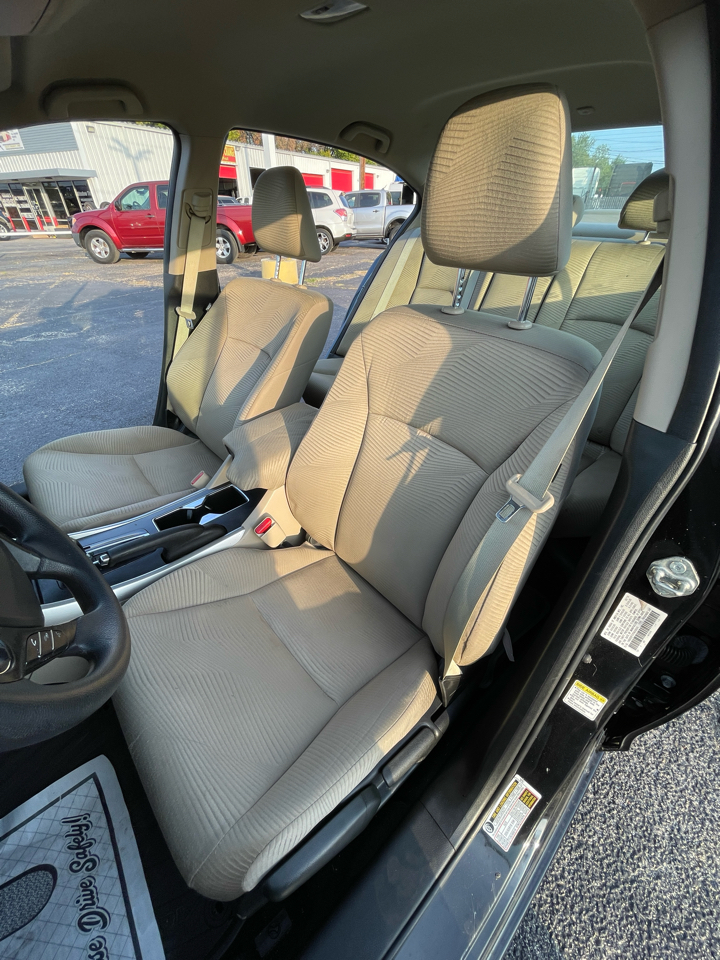 Honda Accord LX Sedan CVT 2015 Honda Accord LX Sedan CVT 2015