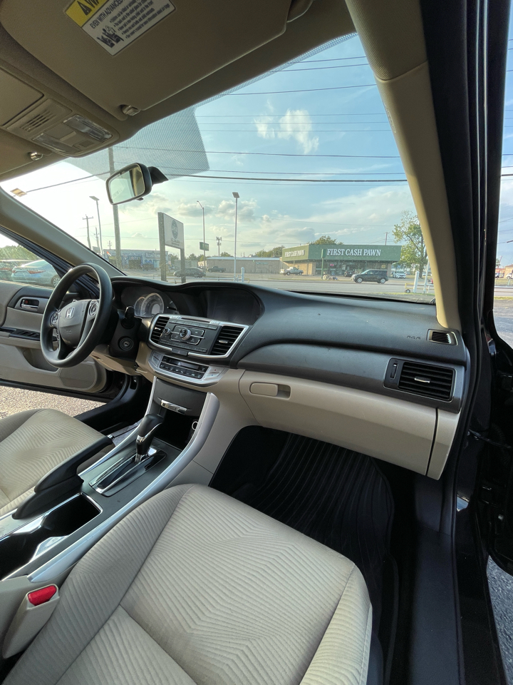 Honda Accord LX Sedan CVT 2015 Honda Accord LX Sedan CVT 2015