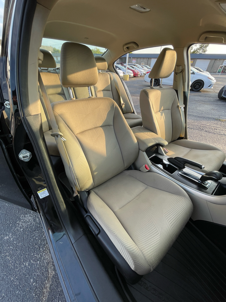 Honda Accord LX Sedan CVT 2015 Honda Accord LX Sedan CVT 2015