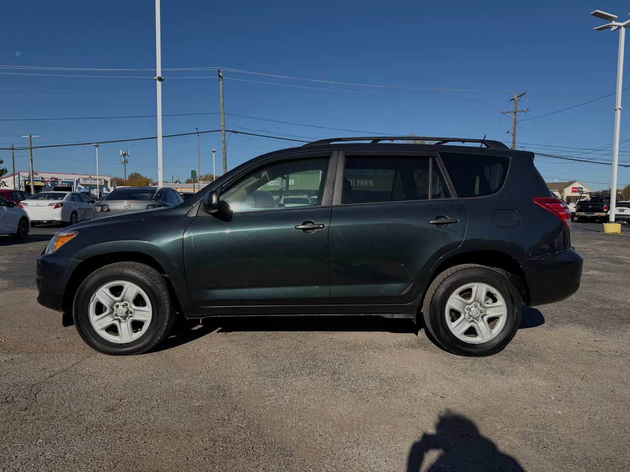 Toyota RAV4 Base I4 2WD 2010