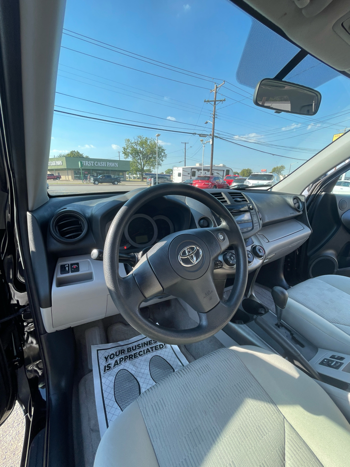 2009 Toyota RAV4 Base photo 7