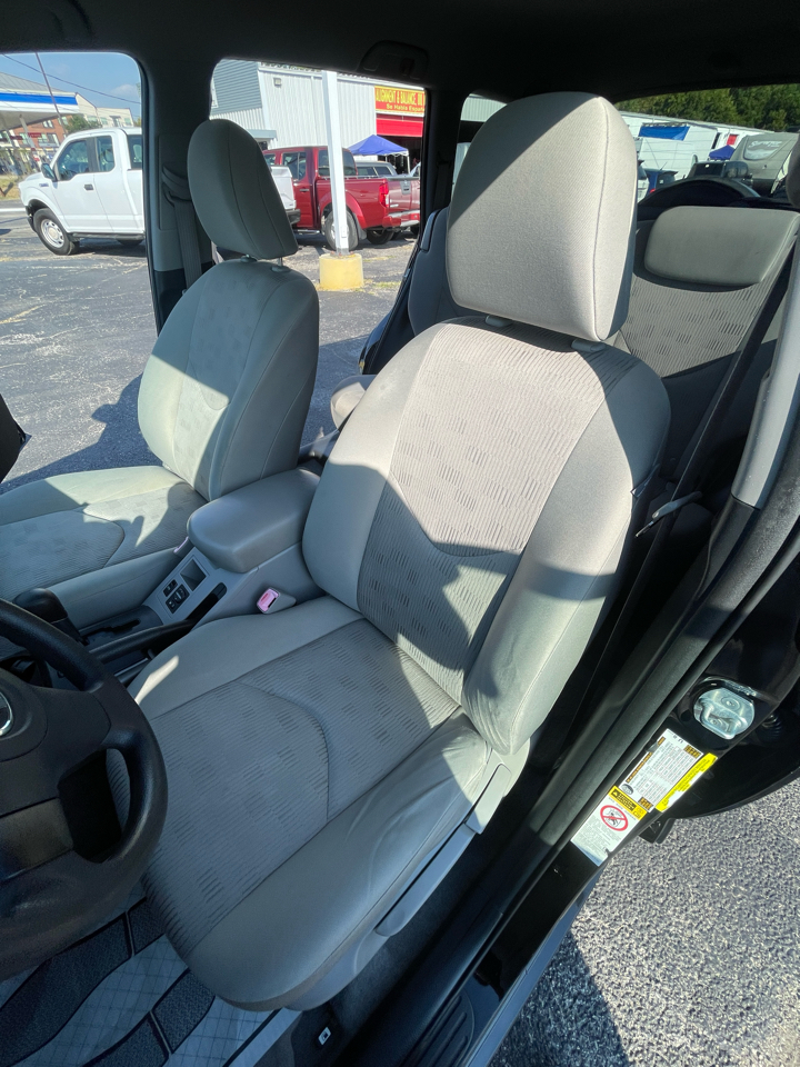 2009 Toyota RAV4 Base photo 9