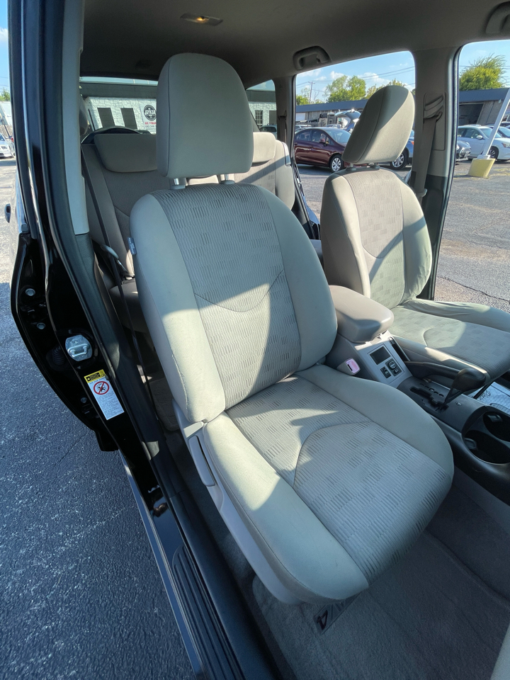 2009 Toyota RAV4 Base photo 17