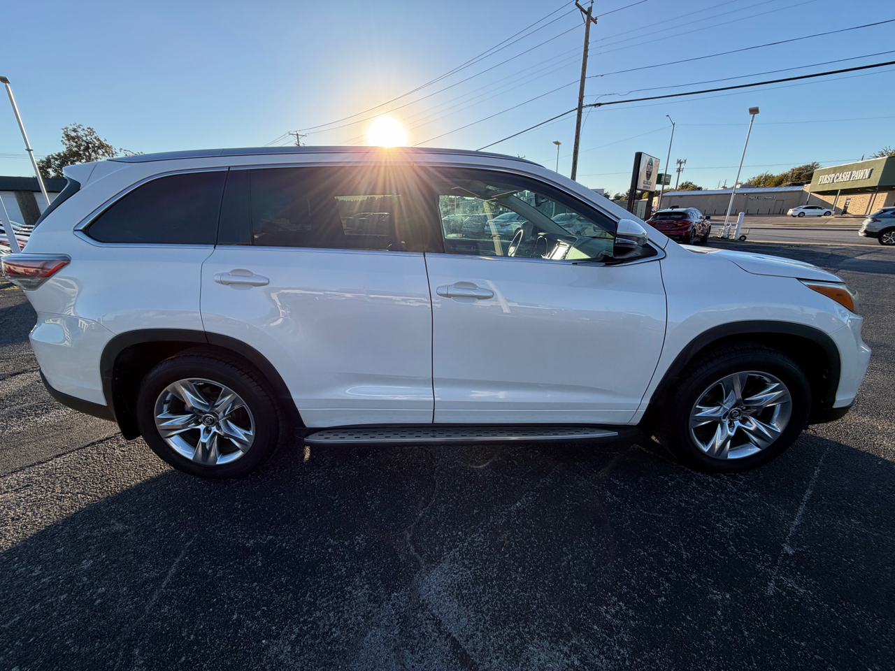 Toyota Highlander Limited FWD V6 2016 Toyota Highlander Limited FWD V6 2016