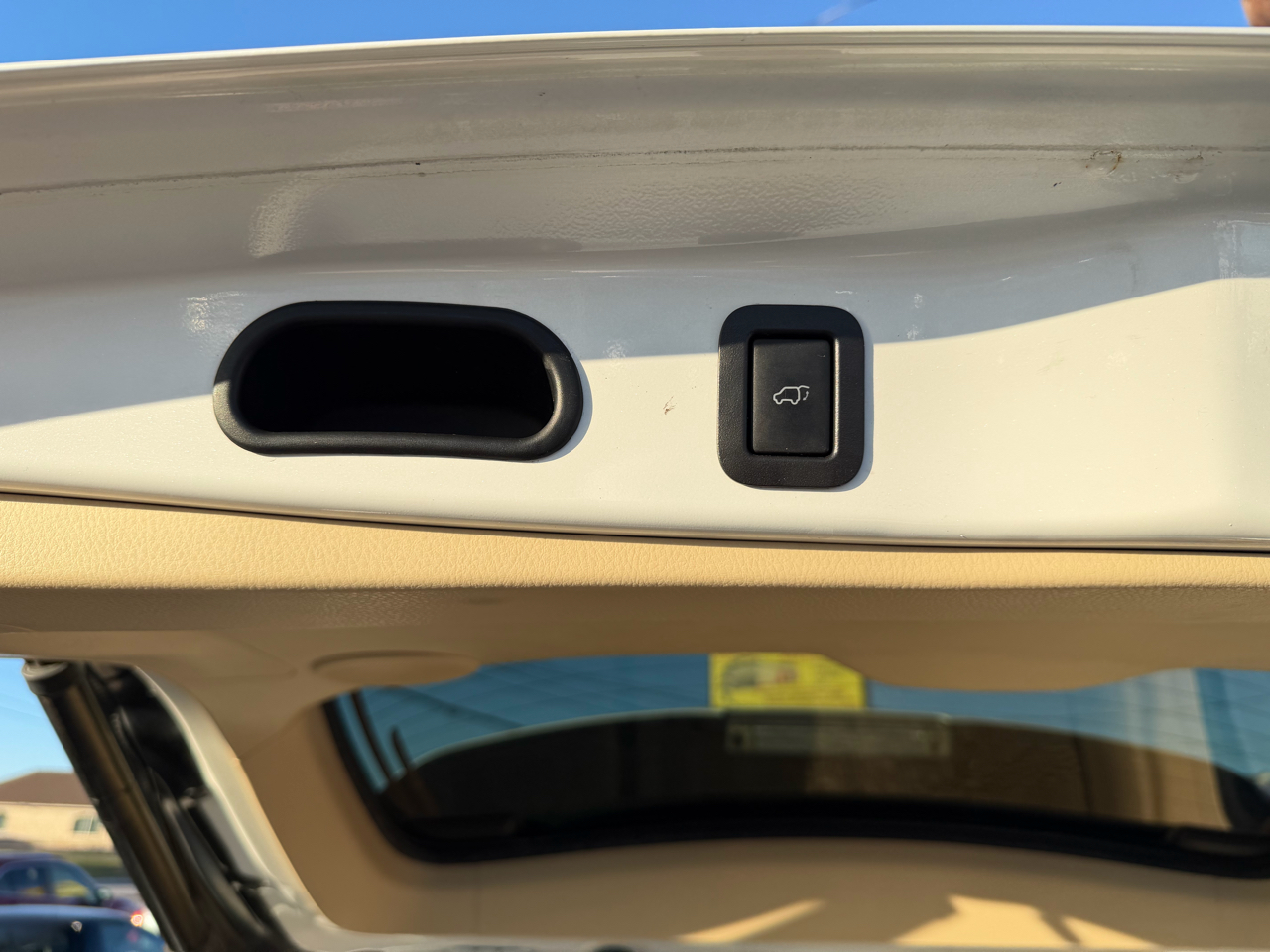 Toyota Highlander Limited FWD V6 2016 Toyota Highlander Limited FWD V6 2016