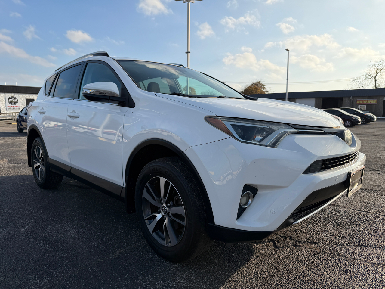 Toyota RAV4 XLE FWD 2016