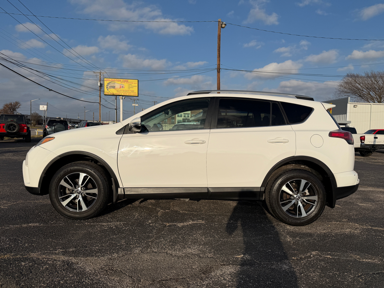 Toyota RAV4 XLE FWD 2016