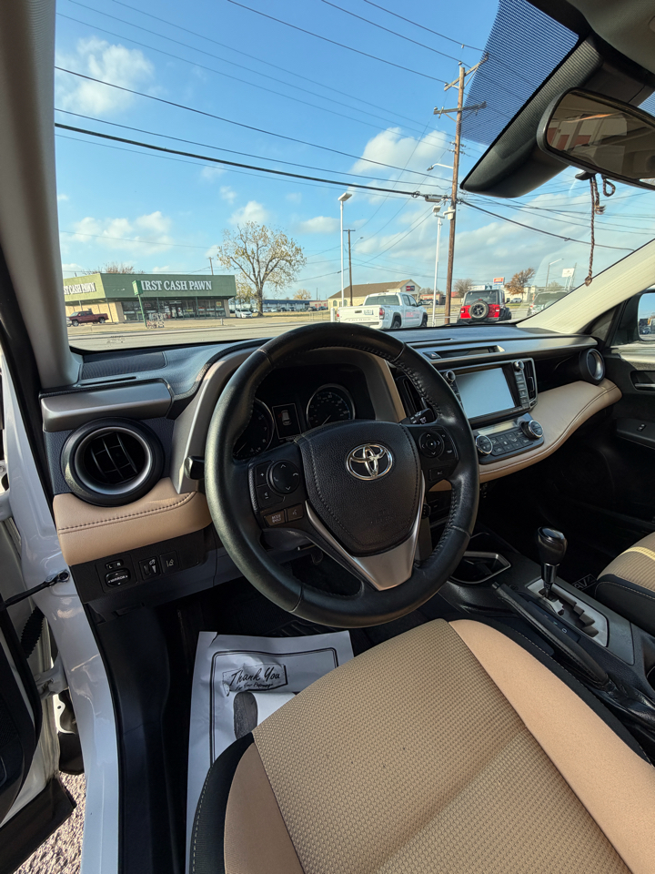 Toyota RAV4 XLE FWD 2016