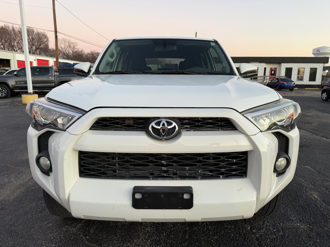Toyota 4Runner SR5 2WD 2017