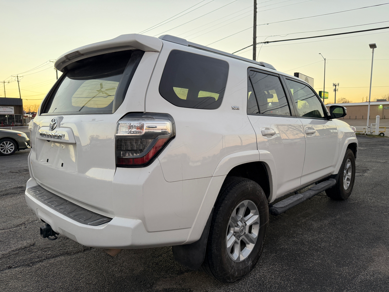 Toyota 4Runner SR5 2WD 2017