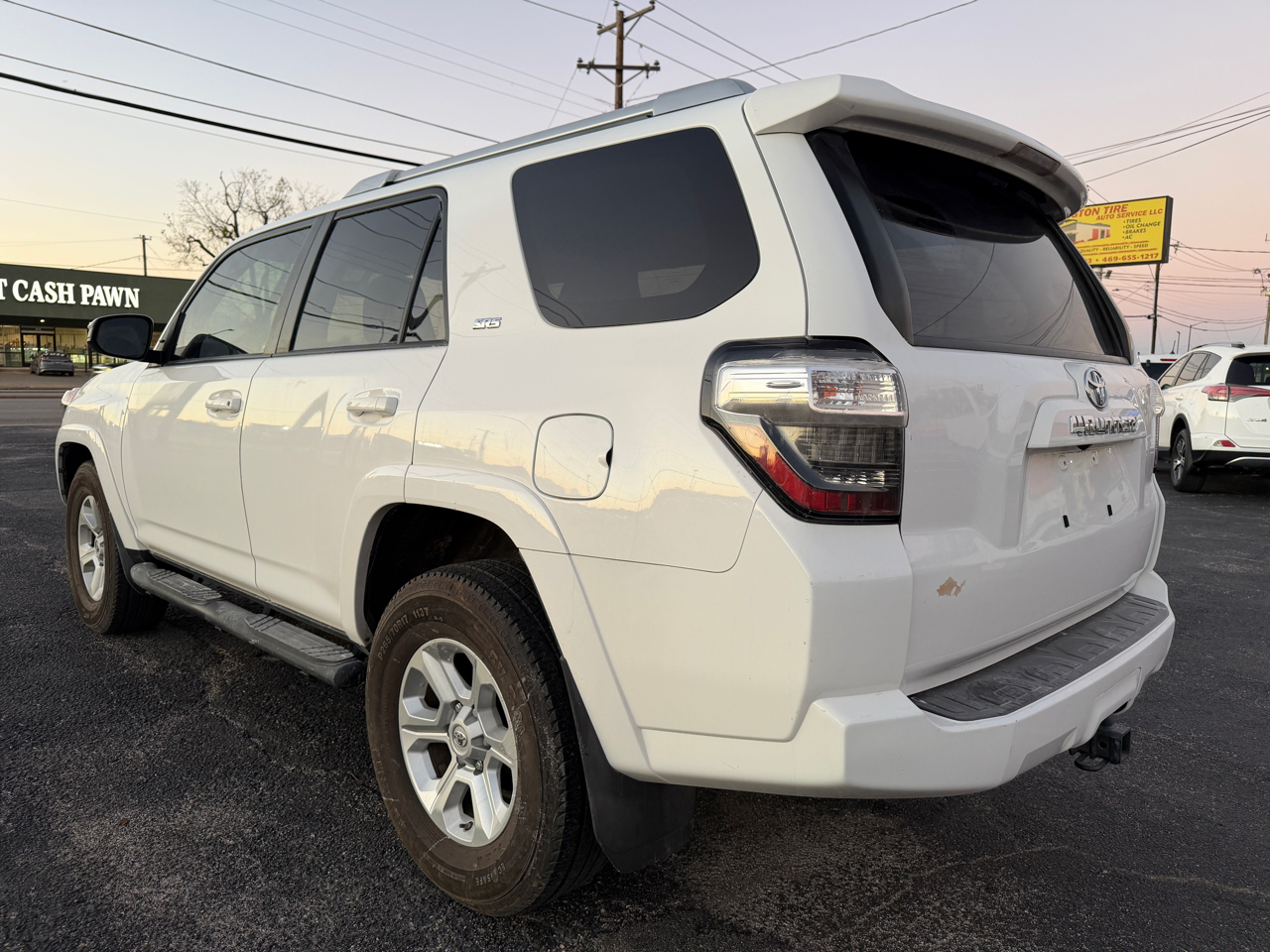 Toyota 4Runner SR5 2WD 2017