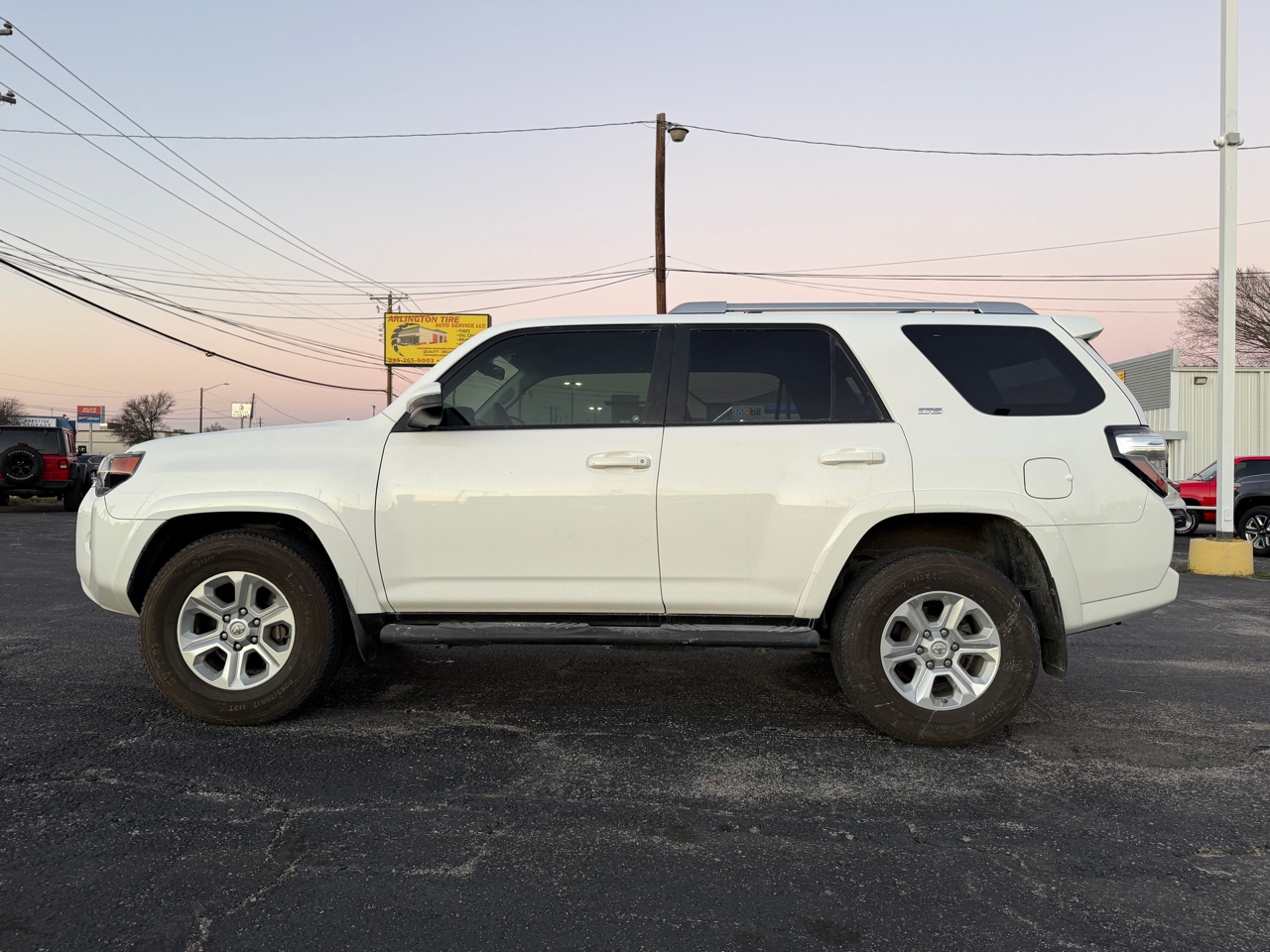 Toyota 4Runner SR5 2WD 2017