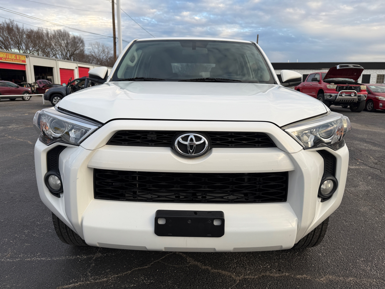 Toyota 4Runner SR5 2WD 2017