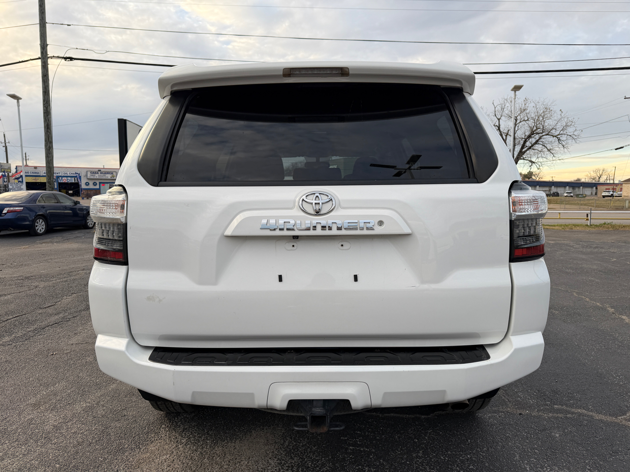 Toyota 4Runner SR5 2WD 2017
