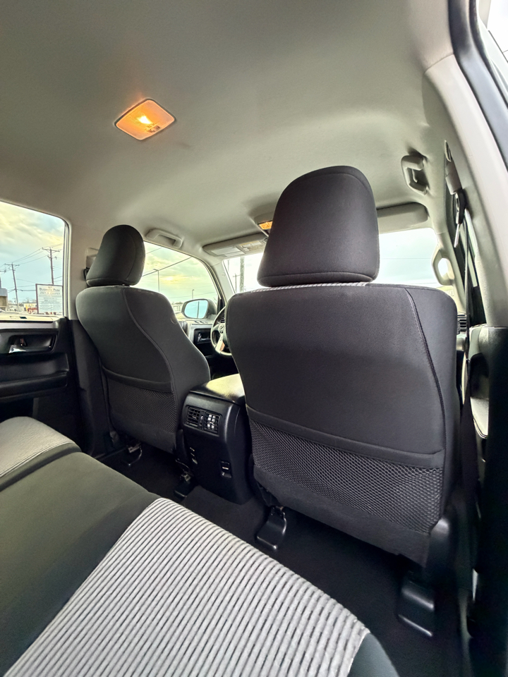 Toyota 4Runner SR5 2WD 2017