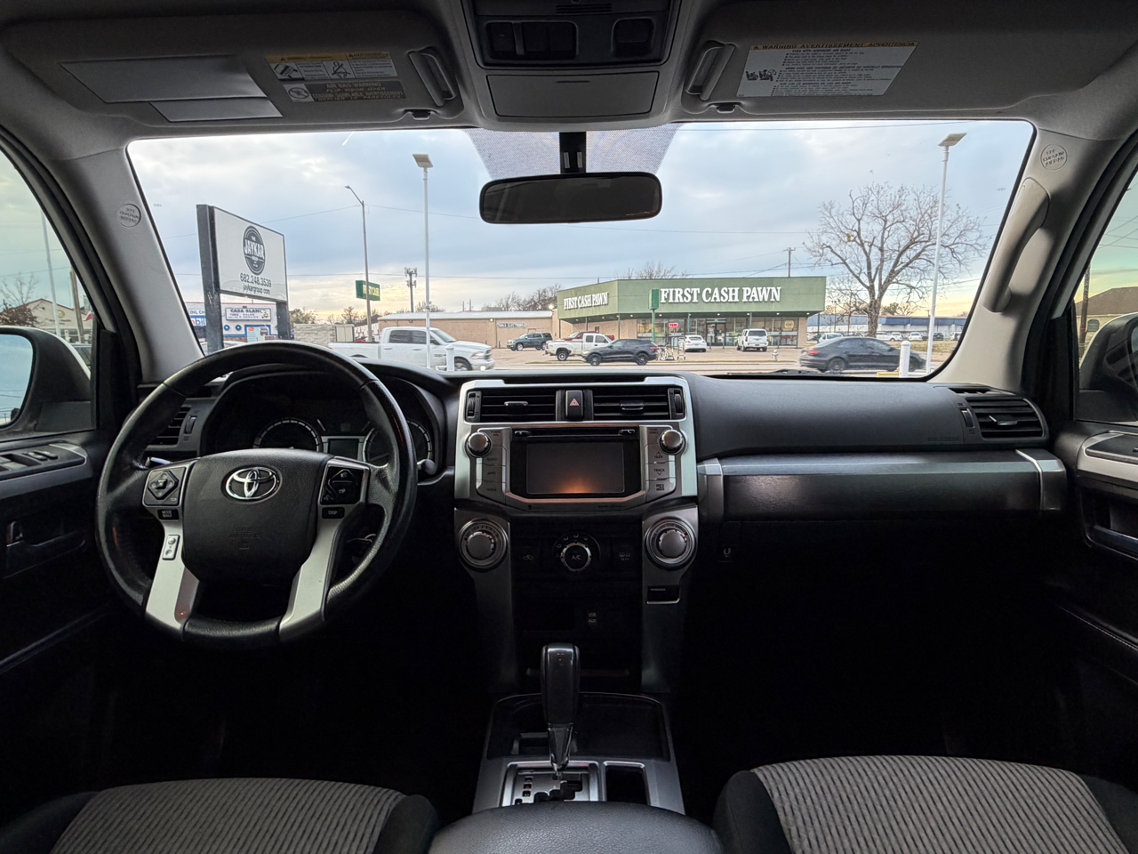 Toyota 4Runner SR5 2WD 2017