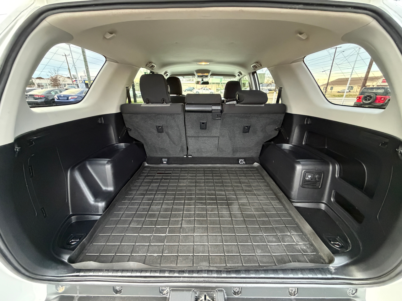 Toyota 4Runner SR5 2WD 2017