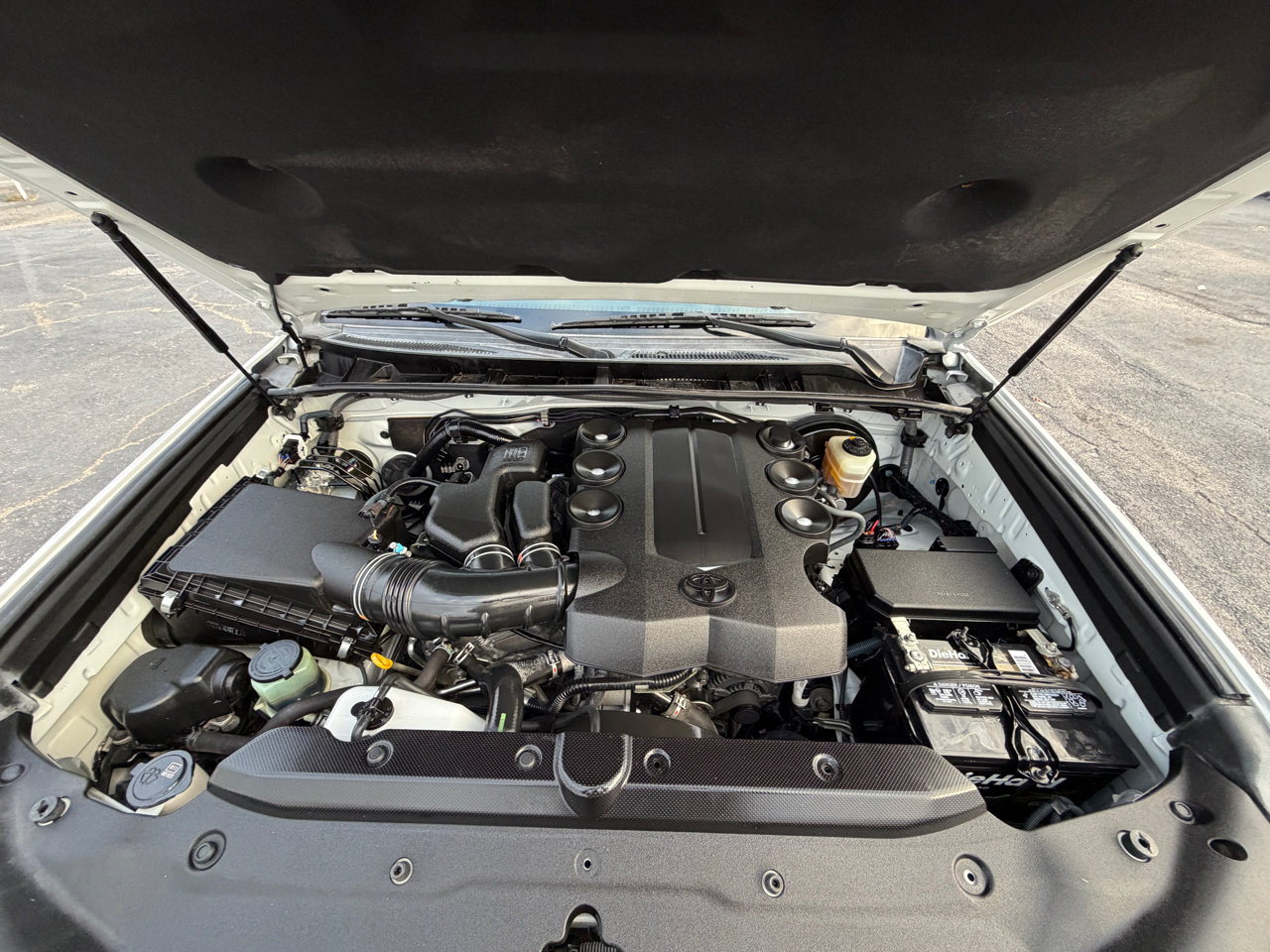 Toyota 4Runner SR5 2WD 2017