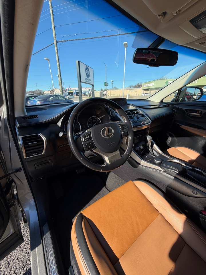 Lexus NX 200t FWD 2016