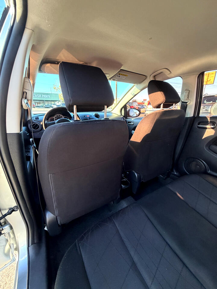 Mazda MAZDA2 Sport 2013