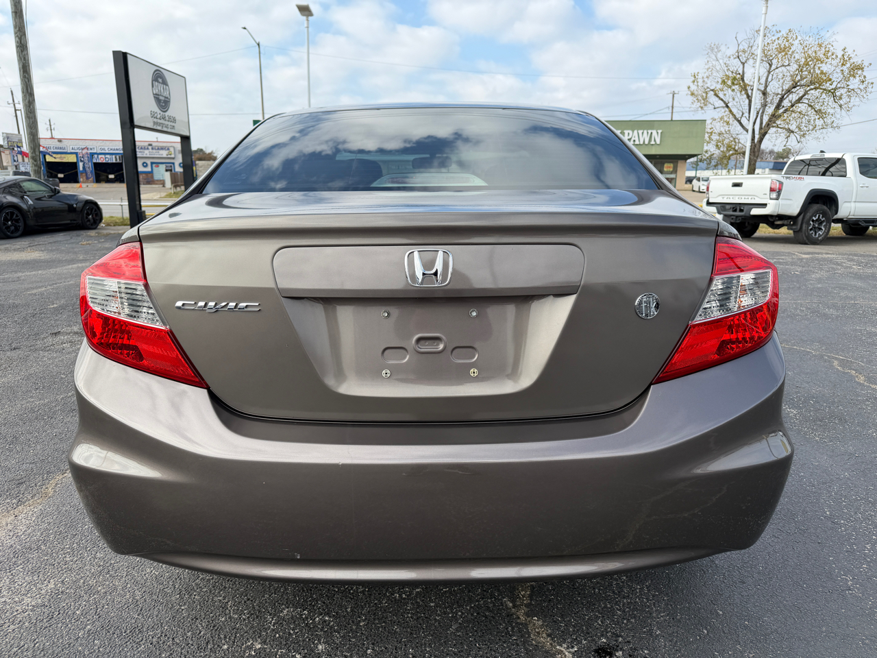 Honda Civic LX Sedan 5-Speed AT 2012
