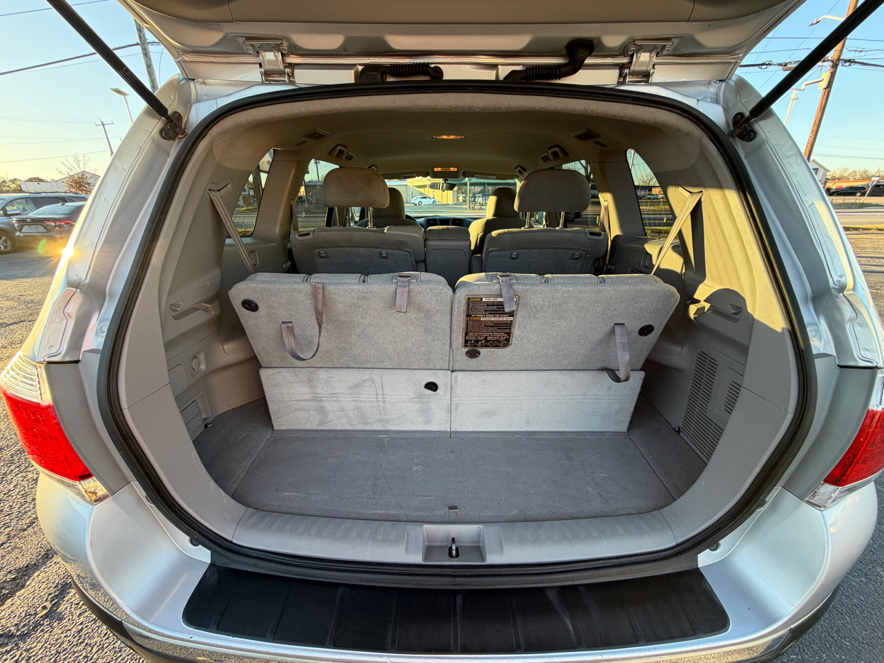 Toyota Highlander Base 2WD I4 2012