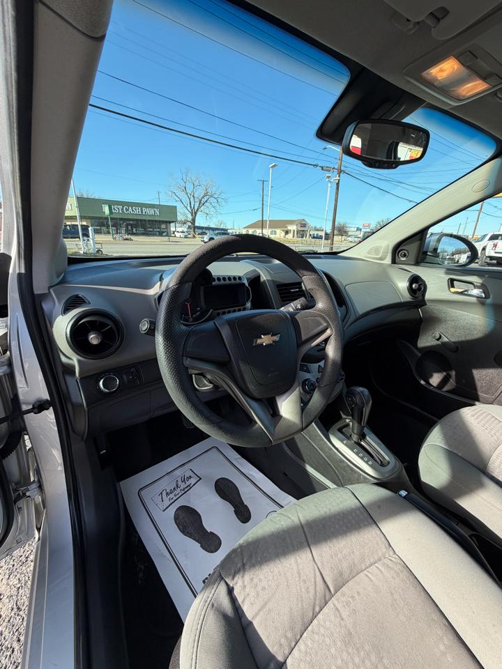 Chevrolet Sonic 2LS Sedan 2012