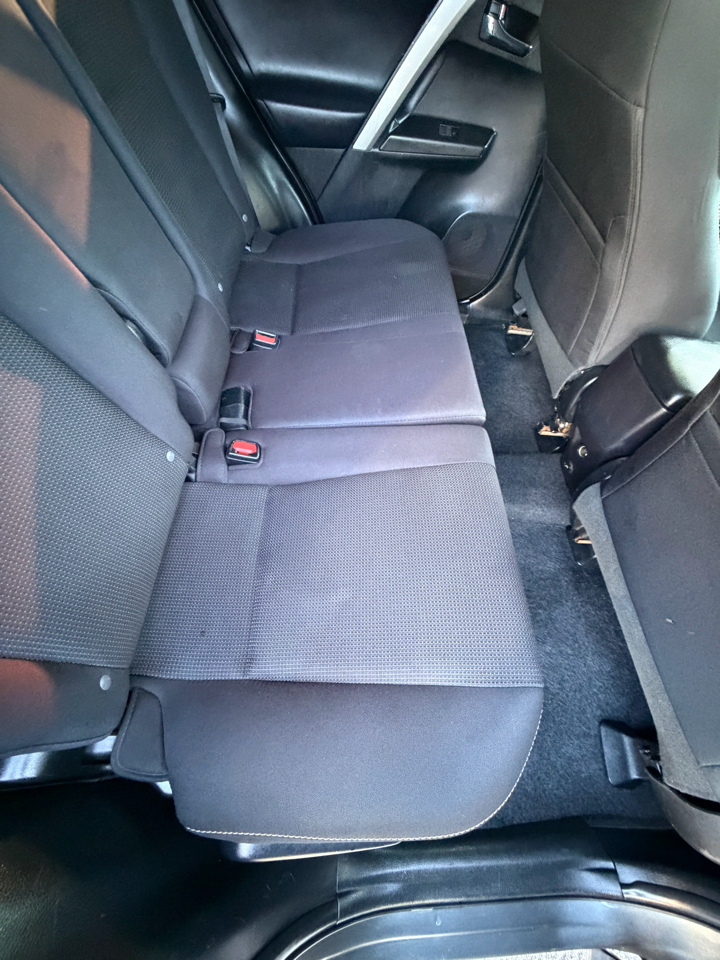 Toyota RAV4 XLE FWD 2017