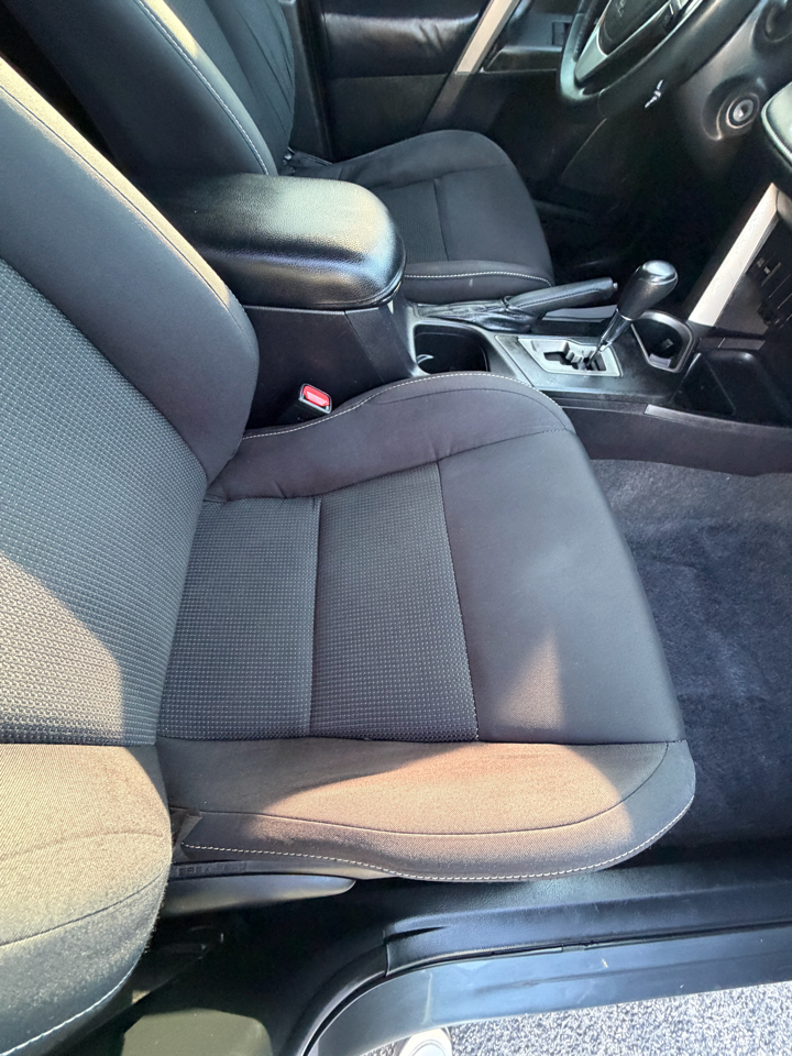 Toyota RAV4 XLE FWD 2017