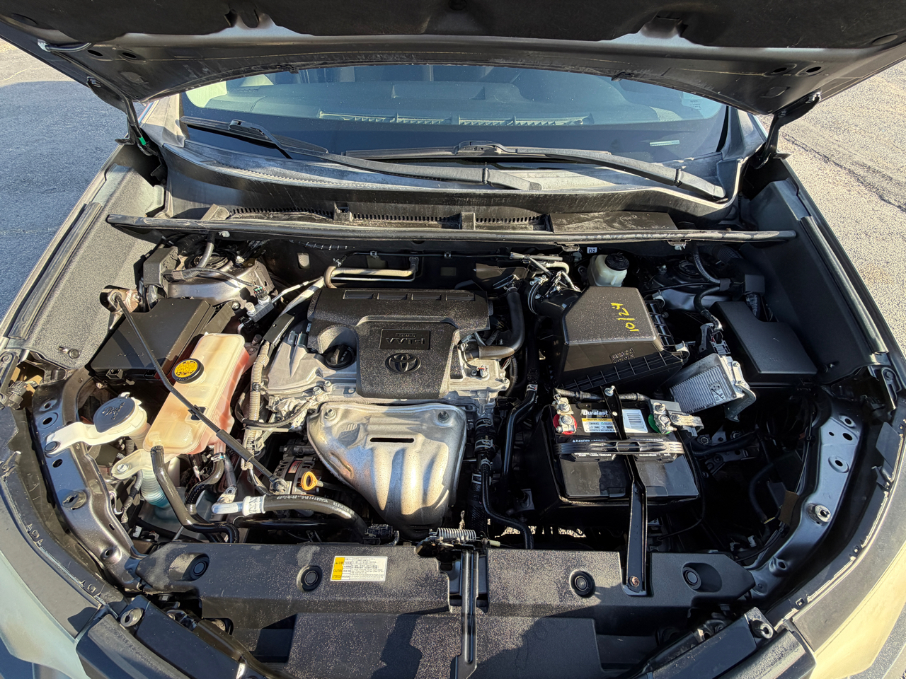 Toyota RAV4 XLE FWD 2017