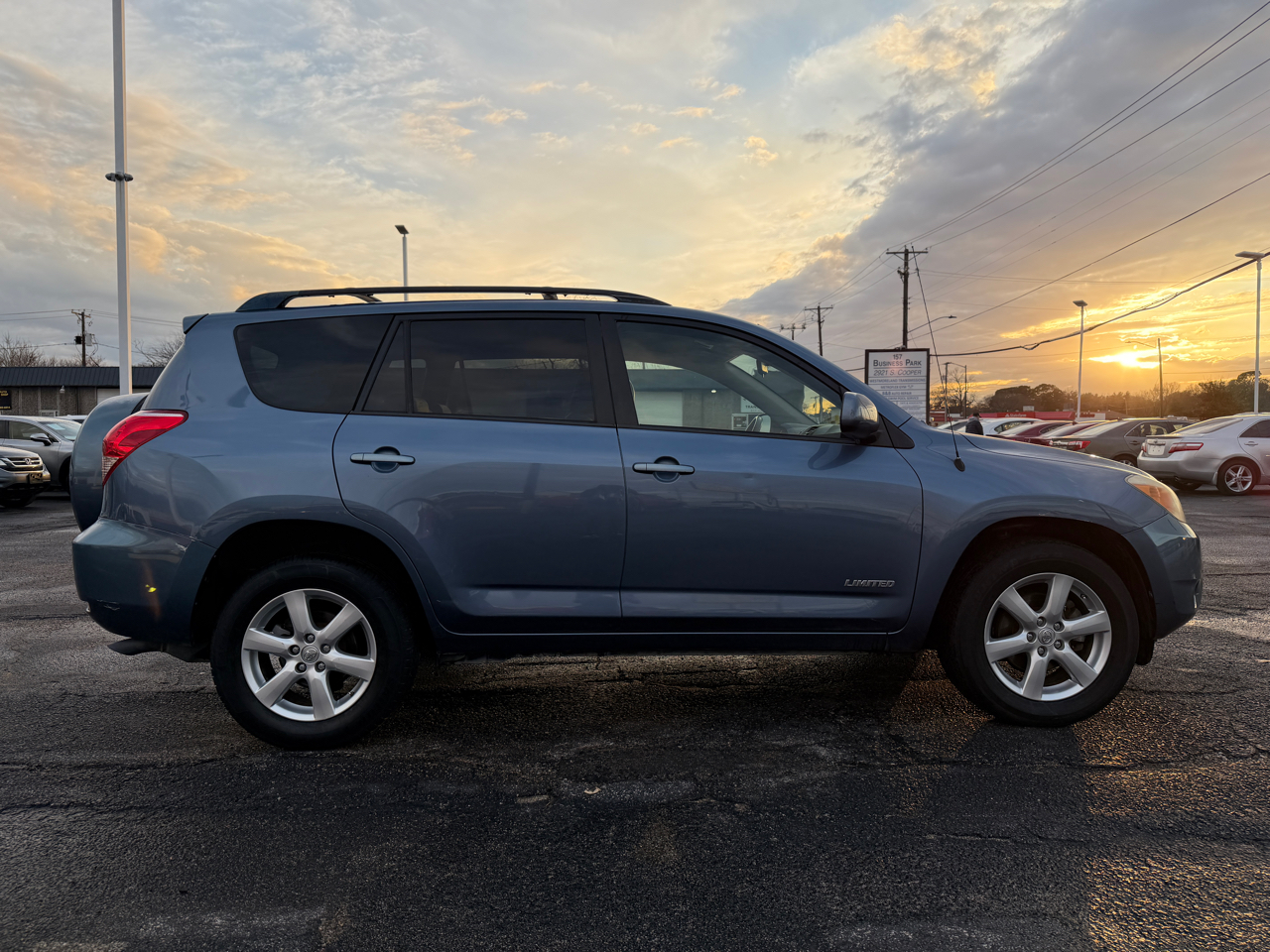 Toyota RAV4 Limited V6 2WD 2006