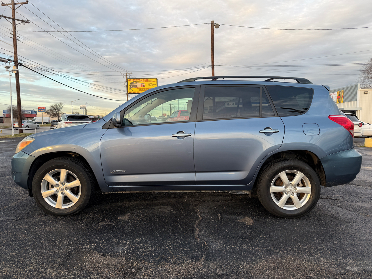 Toyota RAV4 Limited V6 2WD 2006