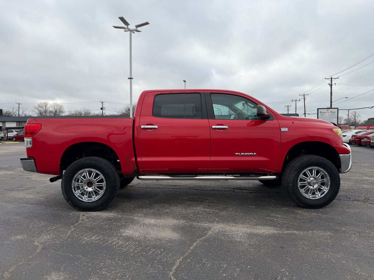 Toyota Tundra Tundra-Grade CrewMax 4.6L 2WD 2010