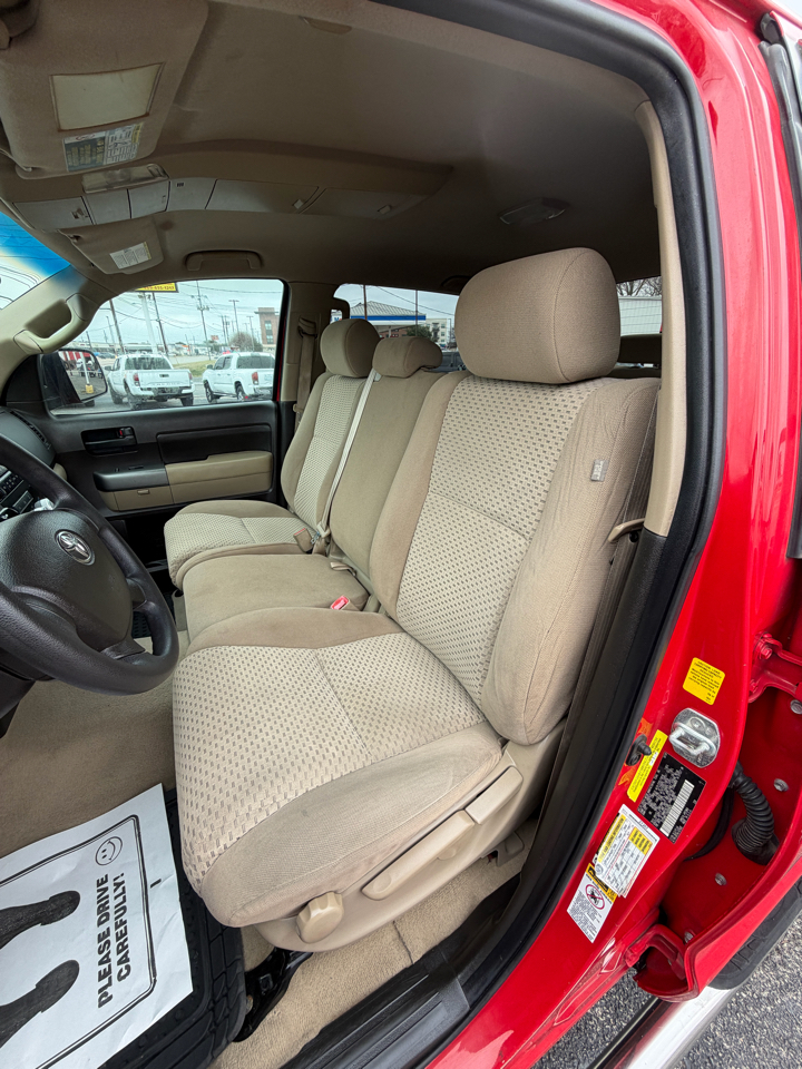 Toyota Tundra Tundra-Grade CrewMax 4.6L 2WD 2010