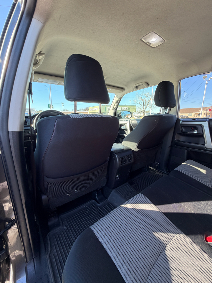 Toyota 4Runner SR5 2WD 2014