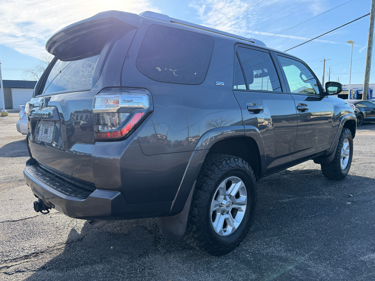 Toyota 4Runner SR5 2WD 2014