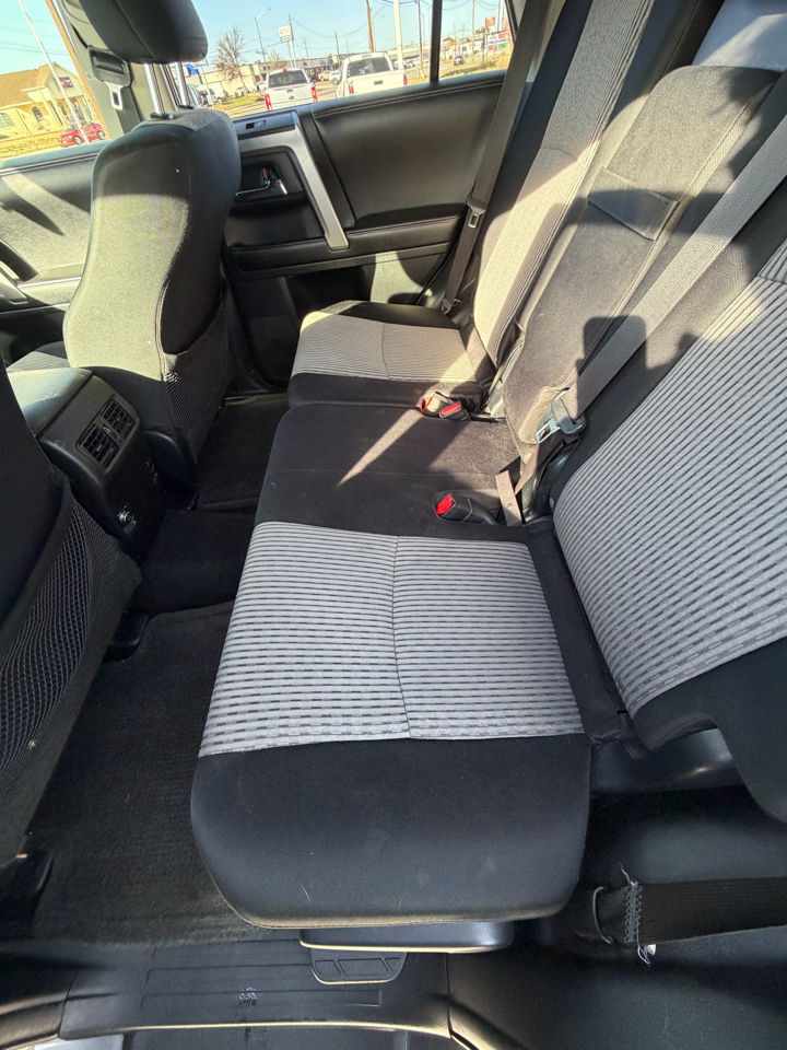 Toyota 4Runner SR5 2WD 2014