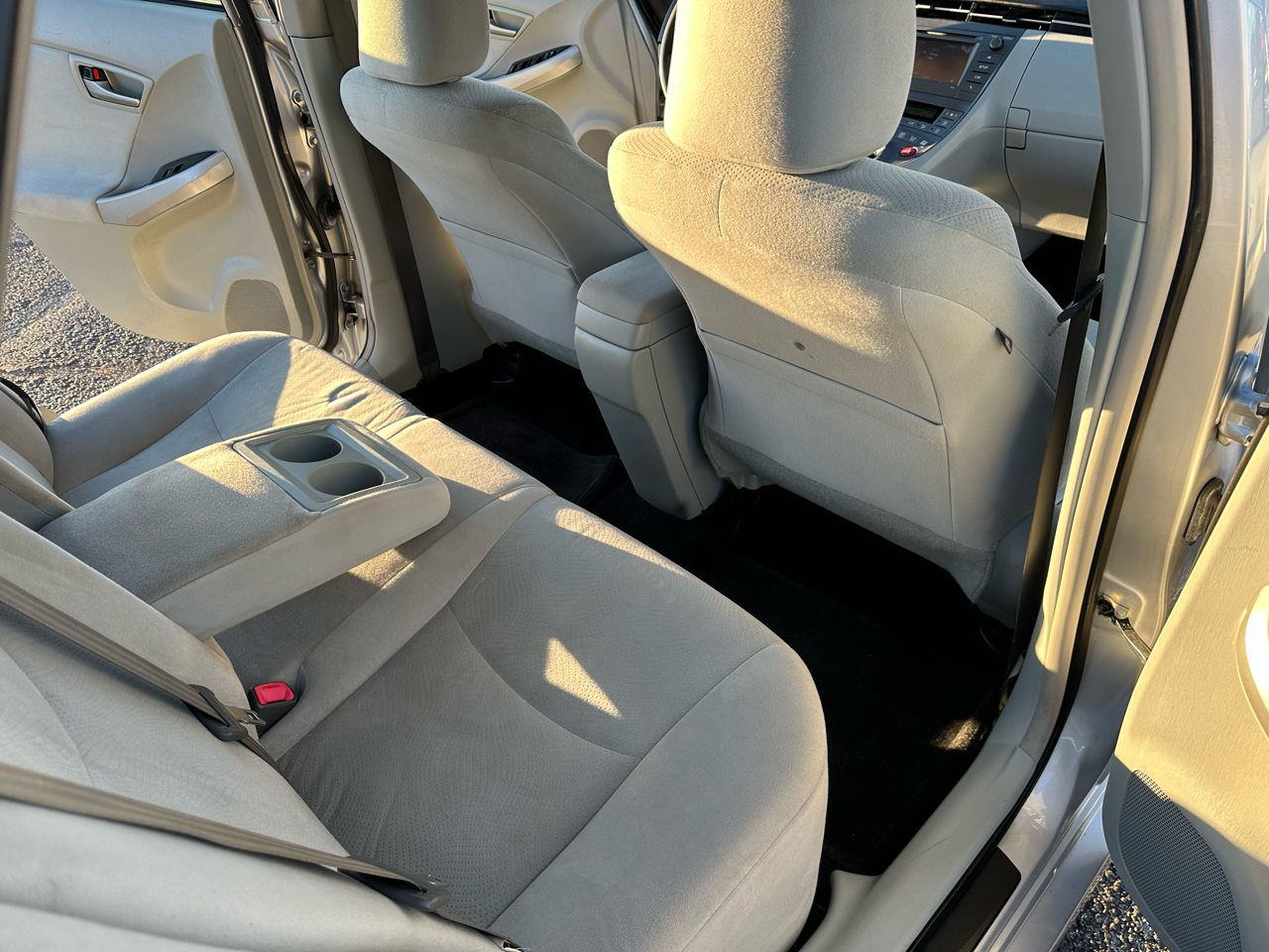 Toyota Prius Four 2015