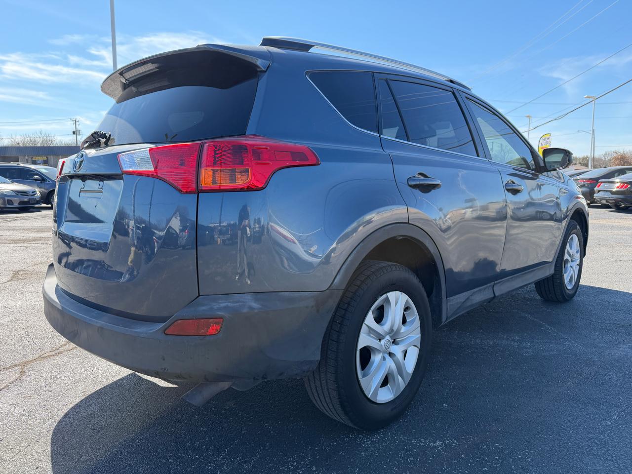 Toyota RAV4 LE FWD 2014