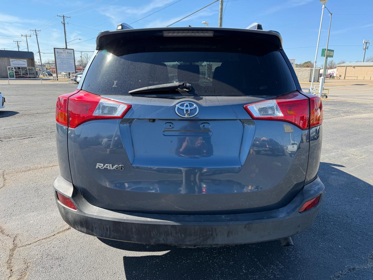 Toyota RAV4 LE FWD 2014