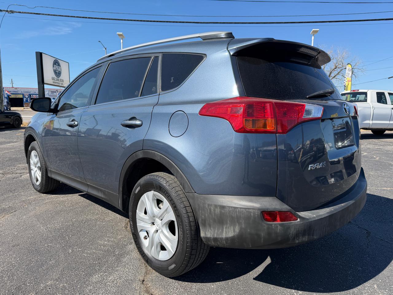 Toyota RAV4 LE FWD 2014