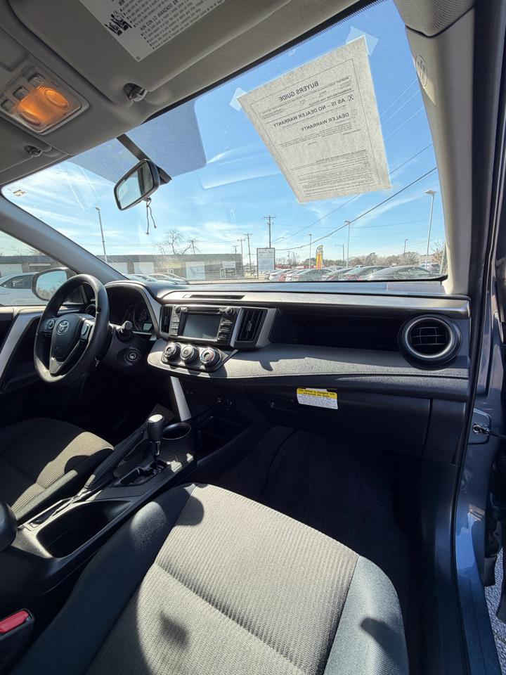 Toyota RAV4 LE FWD 2014