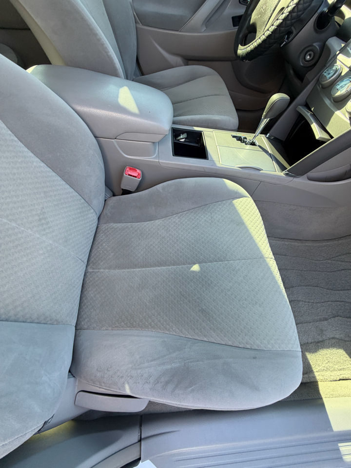 Toyota Camry LE V6 2008