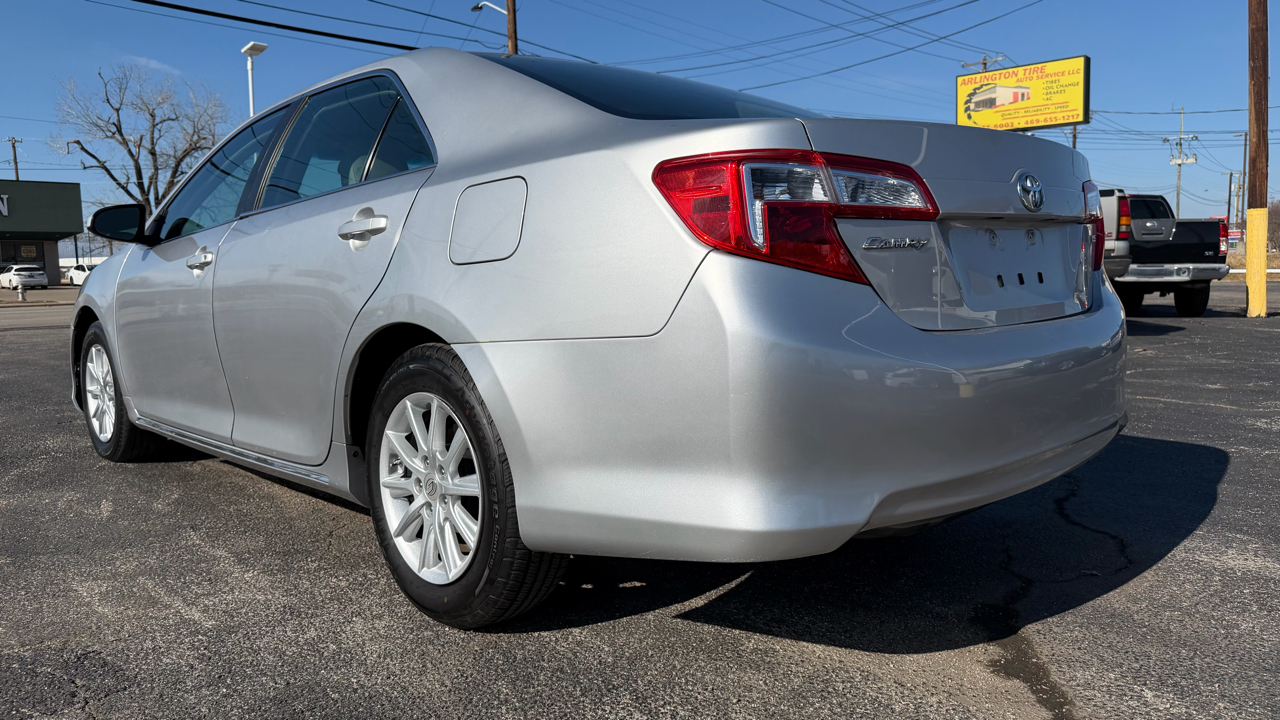 Toyota Camry SE 2012