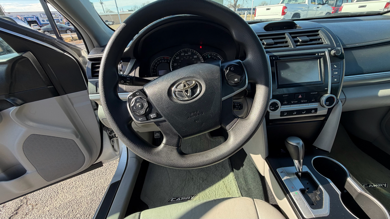 Toyota Camry SE 2012