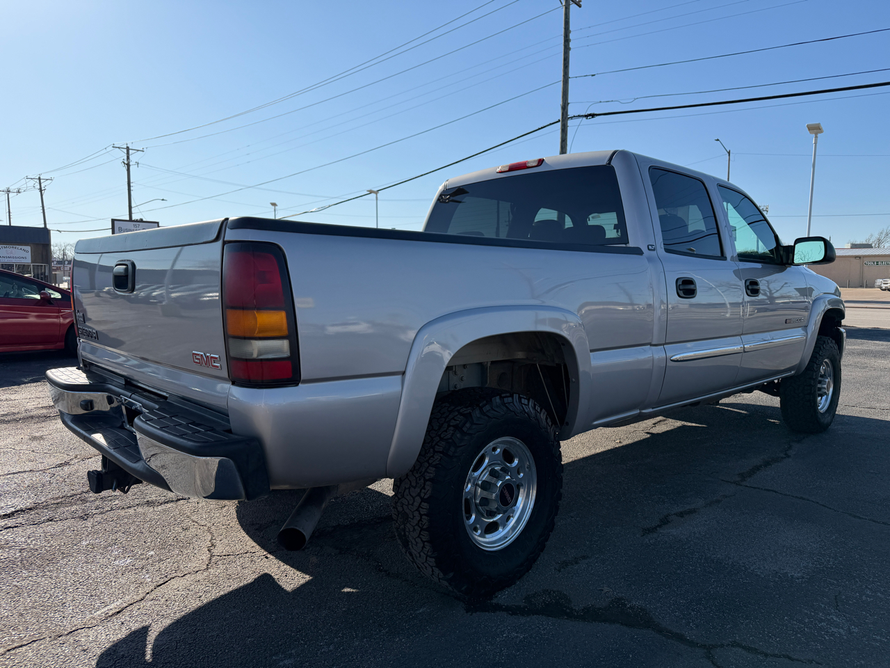 GMC Sierra 2500HD Crew Cab Short Bed 2WD 2004