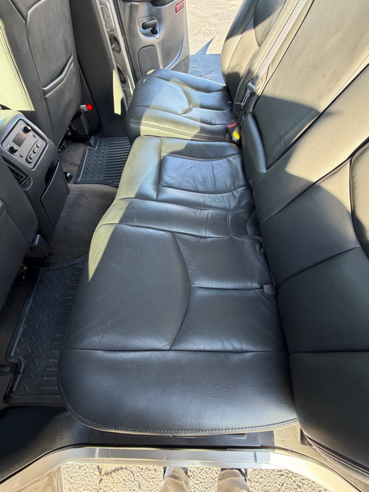 GMC Sierra 2500HD Crew Cab Short Bed 2WD 2004